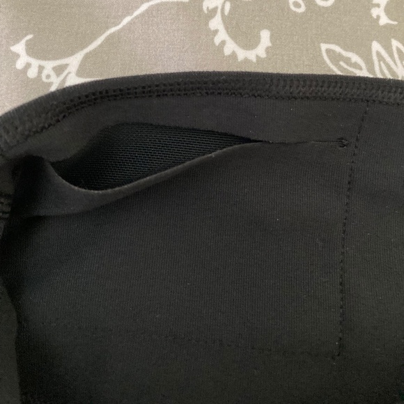 Nike Dri-fit cropped workout pants - Picture 3 of 8